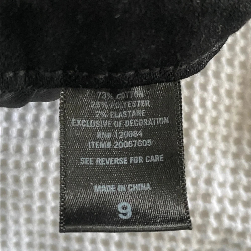 3 for 15$! Hot Topic Black High Waist Punk Booty Shorts with Zippers & loops. - Picture 5 of 6